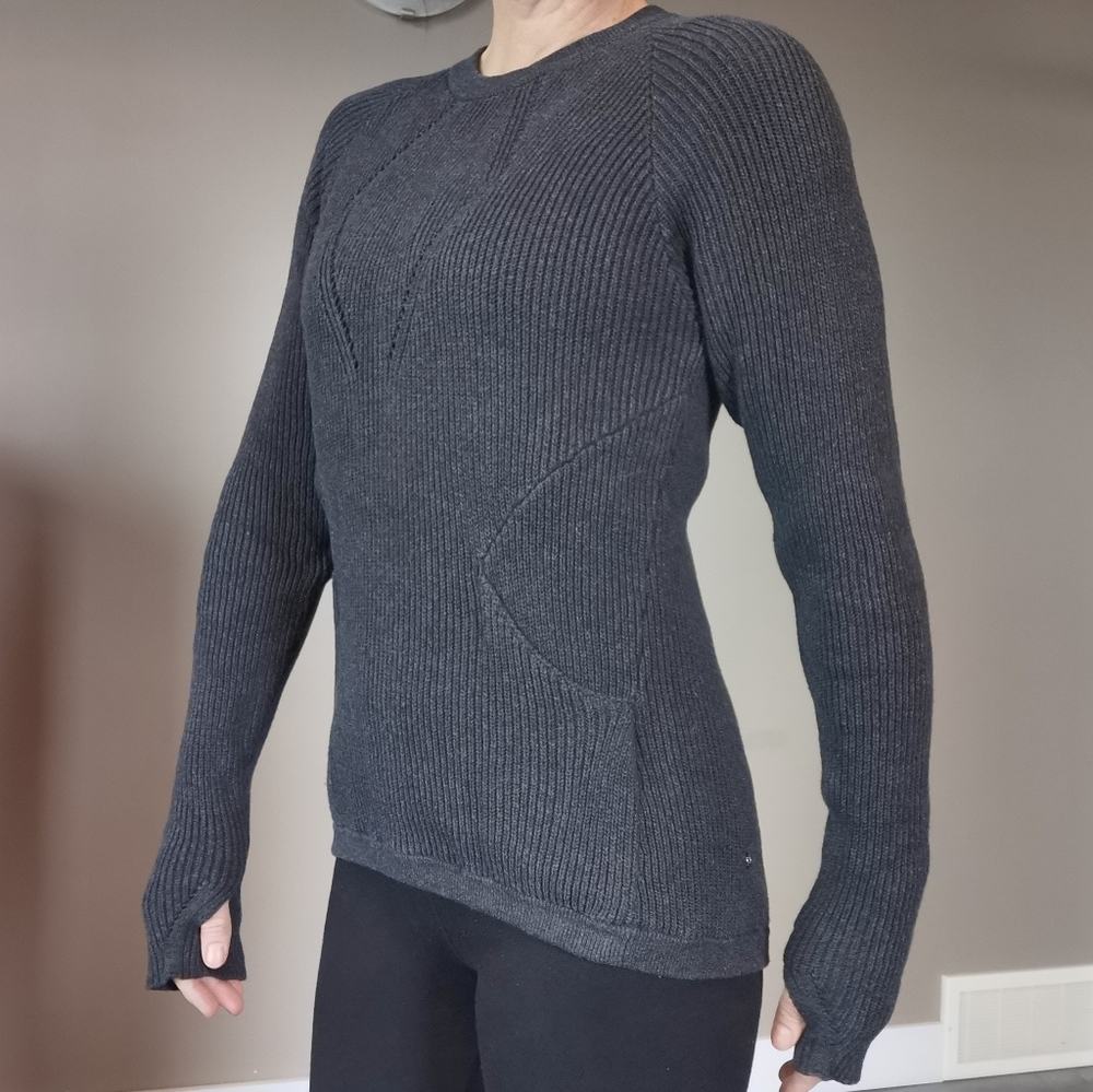Lululemon - The Sweater The Better